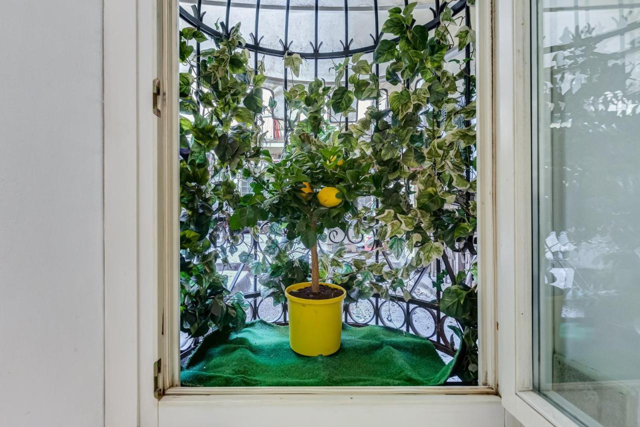 Via Condotti Private Suite Рим Экстерьер фото